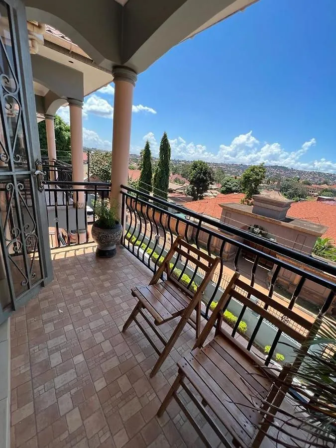 Skyline Apartments Καμπάλα